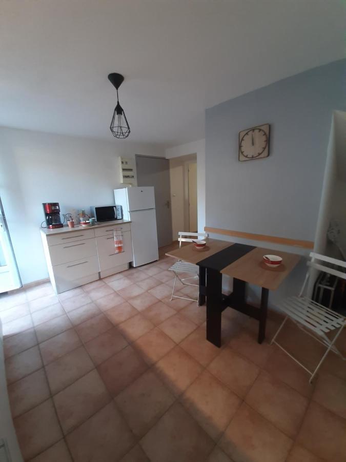 Maison 100 M2, Terrasse 25 M2, Clim, 3 Chbs Avec Tv, Parking Pierrelatte Luaran gambar
