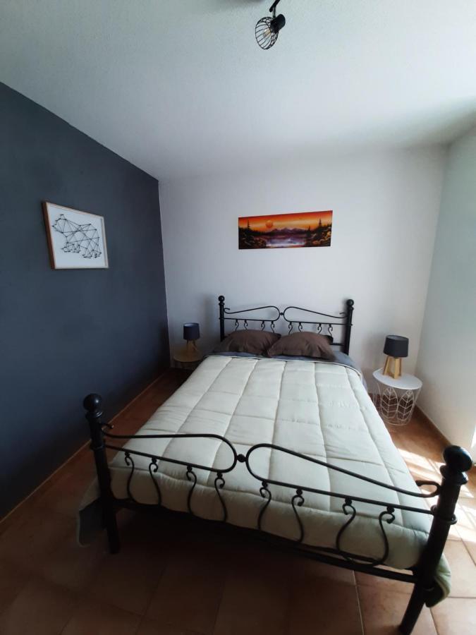 Maison 100 M2, Terrasse 25 M2, Clim, 3 Chbs Avec Tv, Parking Pierrelatte Luaran gambar
