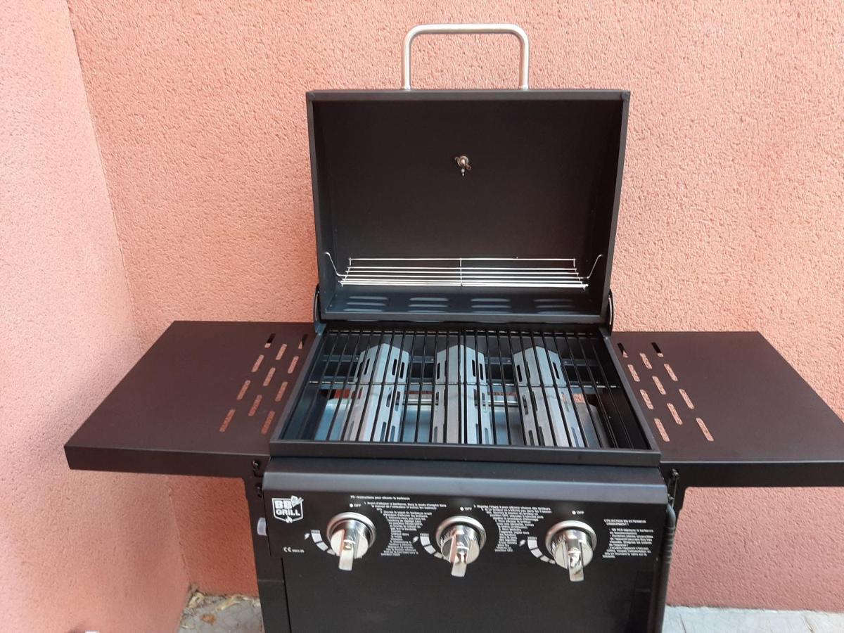 Maison 100 M2, Terrasse 25 M2, Clim, 3 Chbs Avec Tv, Parking Pierrelatte Luaran gambar